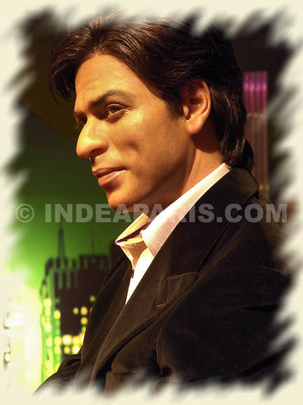 srk_tussauds_2